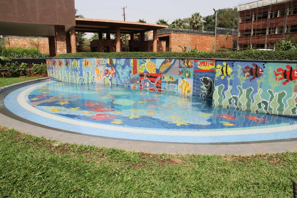 Speke Apartments Wampewo Kampala Exterior foto