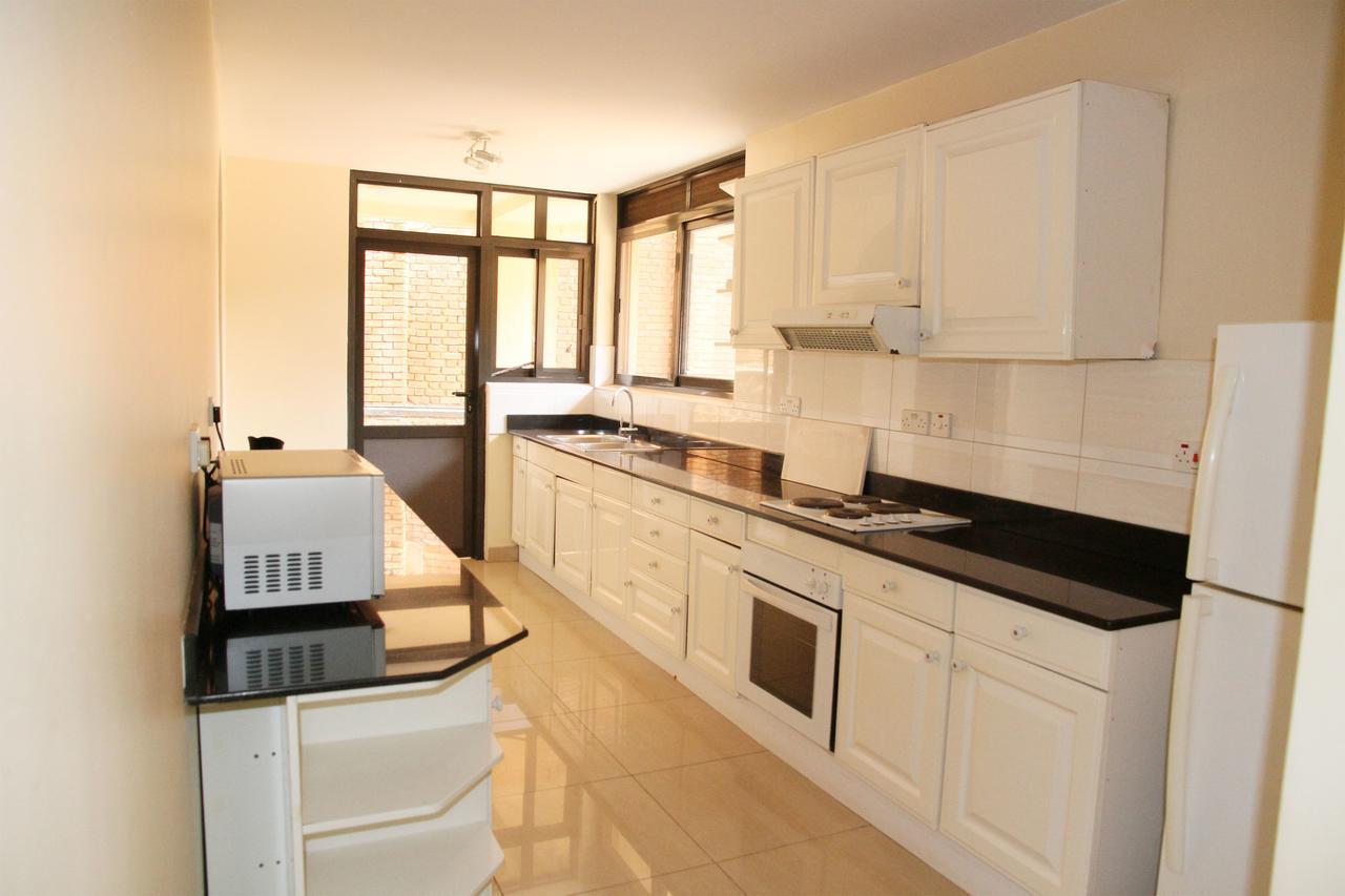 Speke Apartments Wampewo Kampala Exterior foto